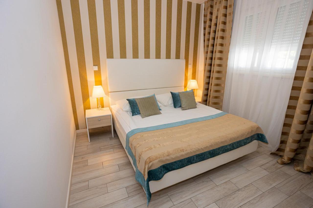 Perla Aparthotel 4*